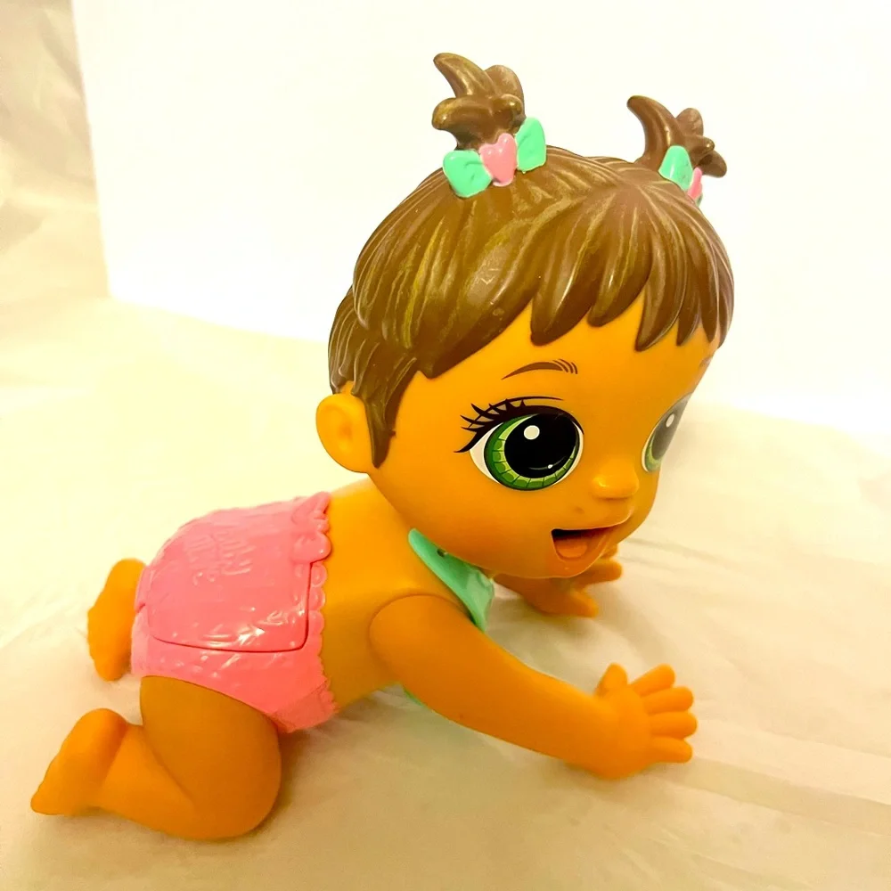 BABY ALIVE CRAWL POSITION DOLL EATS/POOPS from 2021 Hasbro‎ collection PRE-owned